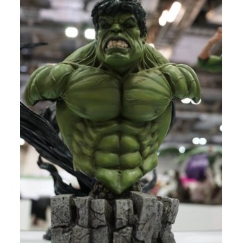 XM Studios Premium Collectibles 1:4 Scale Hulk Bust